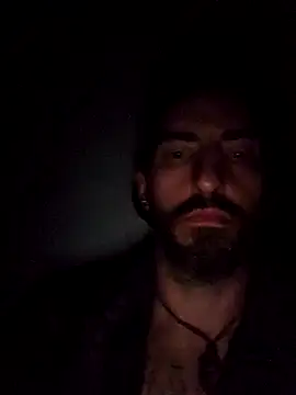 Snapshot of Bi_curious86 chatting on October 24, 2025, 4:55 am Bi curious86 online show from October 24, 2025, 4:55 am