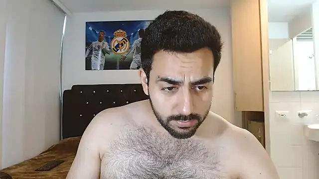 omarmohammedhot2 online show from January 27, 2025, 4:22 pm