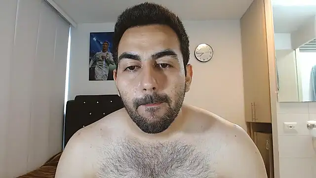 omarmohammedhot2 online show from January 5, 2025, 1:47 pm