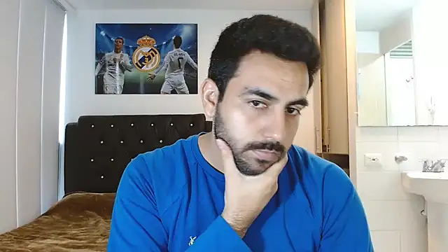 omarmohammedhot2 online show from January 29, 2025, 2:42 pm