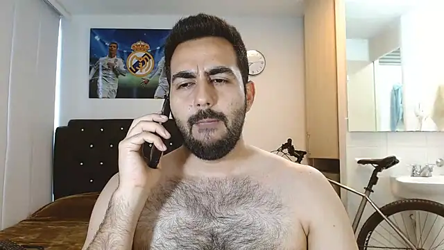 omarmohammedhot2 online show from December 25, 2024, 5:47 pm