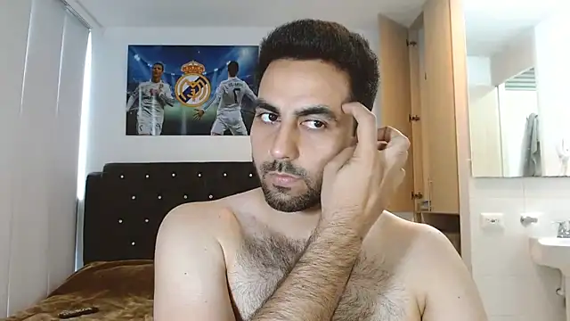 omarmohammedhot2 online show from February 22, 2025, 2:41 pm