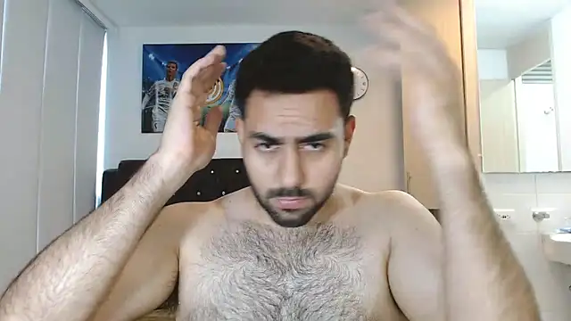 omarmohammedhot2 online show from February 13, 2025, 2:31 pm