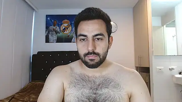 omarmohammedhot2 online show from January 18, 2025, 2:33 pm