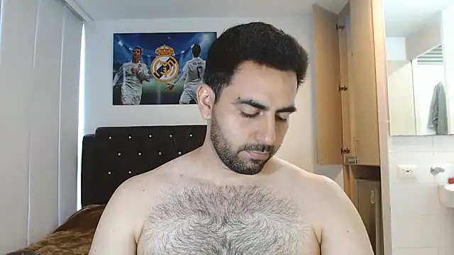 omarmohammedhot2 online show from February 24, 2025, 2:37 pm