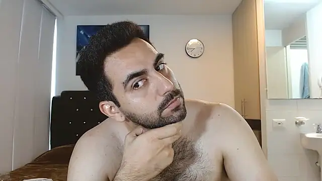 omarmohammedhot2 online show from December 28, 2024, 2:32 pm