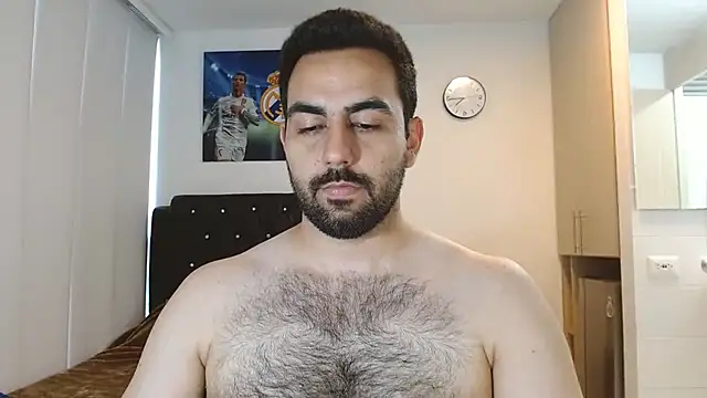 omarmohammedhot2 online show from January 2, 2025, 2:46 pm