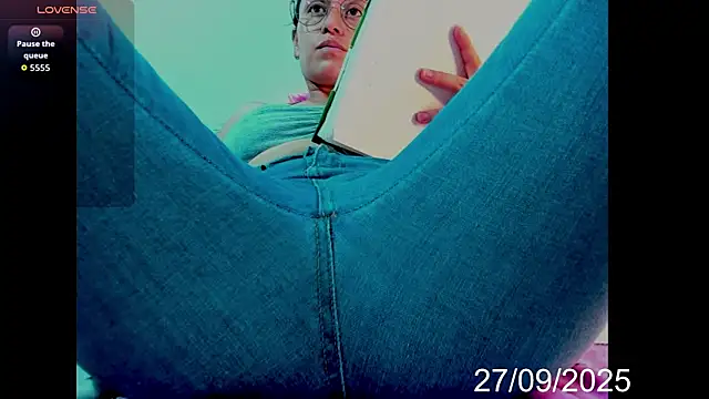 Snapshot of lady_hana28 chatting on September 27, 2025, 1:39 pm lady hana28 online show from September 27, 2025, 1:39 pm