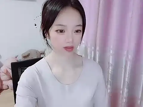 wwcc123 online show from November 5, 2025, 3:31 am