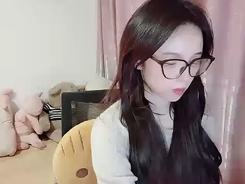 wwcc123 online show from November 30, 2025, 3:02 pm