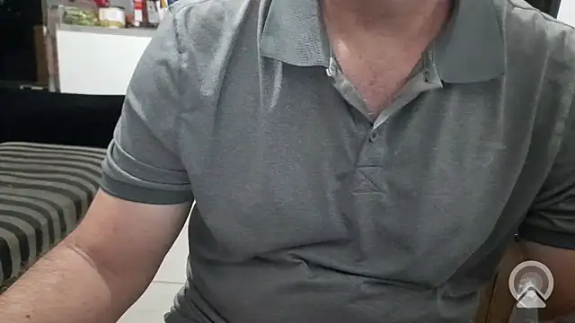 Snapshot of Ivanxx712 chatting on October 18, 2025, 12:56 am Ivanxx712 online show from October 18, 2025, 12:56 am