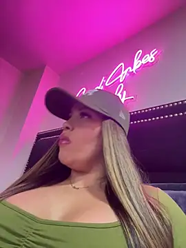 sexyyykloee online show from July 5, 2026, 4:19 am