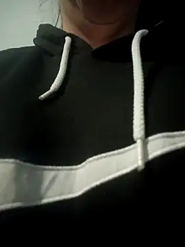 bruna safadinhaa online show from December 18, 2025, 2:10 pm