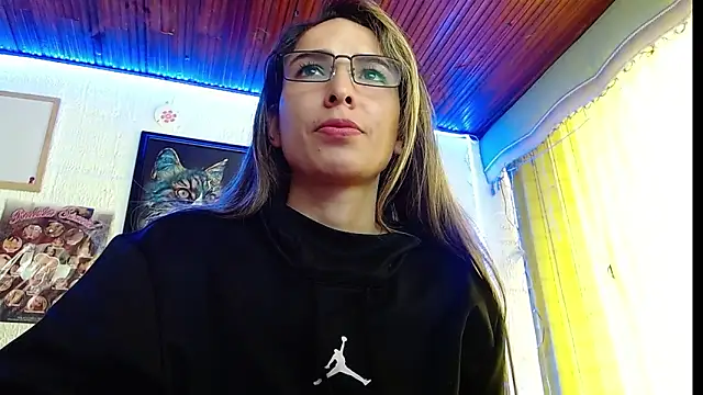 Niky 777 online show from February 17, 2025, 4:17 pm