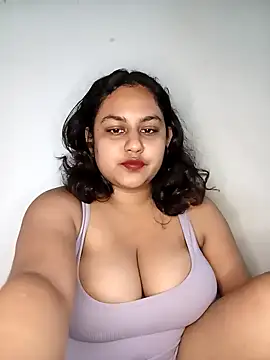 bumblebeegirl online show from December 13, 2024, 10:45 pm