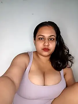 bumblebeegirl online show from January 17, 2025, 9:17 pm