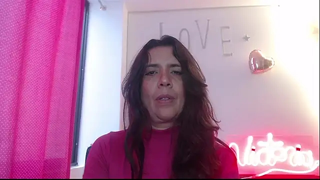 Victoria meester online show from March 3, 2025, 8:32 pm
