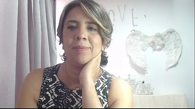 Snapshot of Victoria_meester chatting on September 19, 2025, 8:13 pm Victoria meester online show from September 19, 2025, 8:13 pm