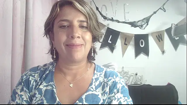 Snapshot of Victoria_meester chatting on October 7, 2025, 9:05 pm Victoria meester online show from October 7, 2025, 9:05 pm