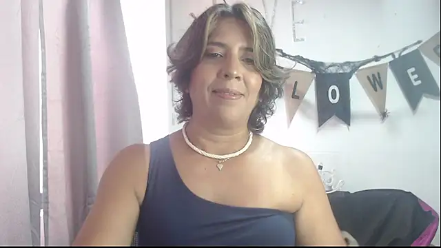 Snapshot of Victoria_meester chatting on October 16, 2025, 2:58 pm Victoria meester online show from October 16, 2025, 2:58 pm