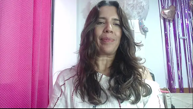 Victoria meester online show from February 18, 2025, 9:53 pm