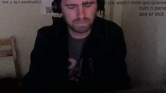 Snapshot of Davidhv2022 chatting on September 19, 2025, 2:21 pm Davidhv2022 online show from September 19, 2025, 2:21 pm