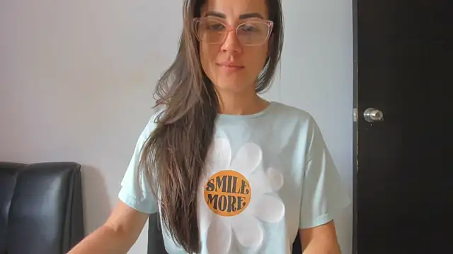 squirttati33 online show from September 10, 2025, 4:50 pm