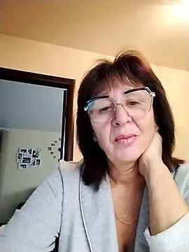 AlbinaXPretty online show from October 14, 2025, 7:31 am