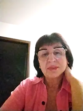 AlbinaXPretty online show from December 19, 2025, 8:33 pm