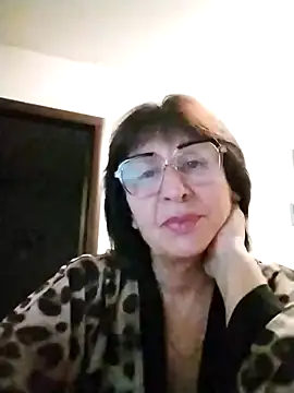 AlbinaXPretty online show from November 21, 2025, 3:11 pm