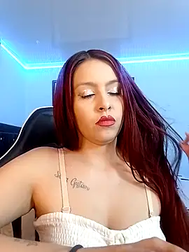 Snapshot of Luciana_and_Neitan chatting on September 24, 2025, 8:48 pm Luciana and Neitan online show from September 24, 2025, 8:48 pm