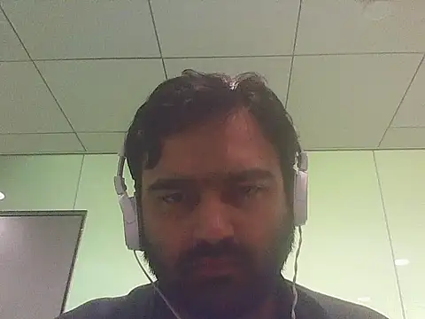 JohnBond009 online show from June 22, 2026, 9:06 am