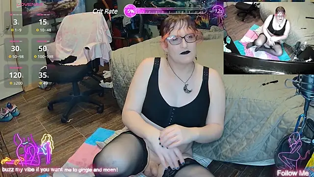 Snapshot of Faye_Wilde chatting on February 1, 2025, 5:28 am Faye Wilde online show from February 1, 2025, 5:28 am