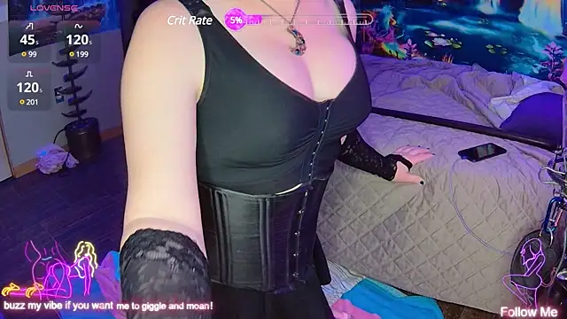 Snapshot of Faye_Wilde chatting on January 28, 2025, 6:27 am Faye Wilde online show from January 28, 2025, 6:27 am