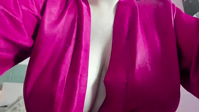 dolly zoe online show from March 5, 2025, 5:29 am