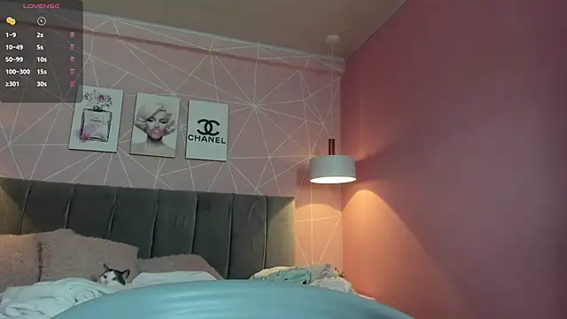 dolly zoe online show from February 3, 2025, 6:56 am