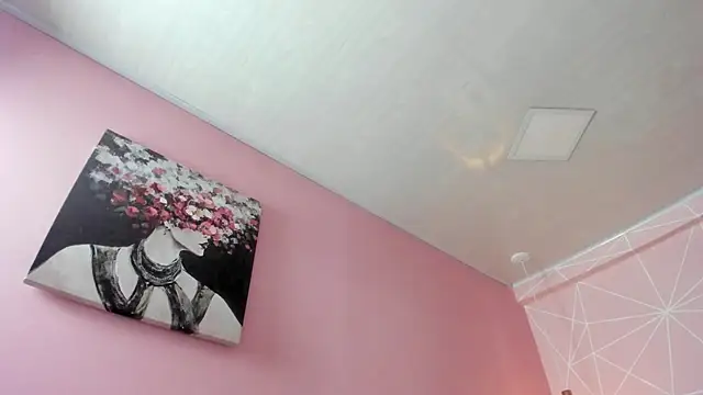 Snapshot of dolly_zoe chatting on October 6, 2025, 9:59 pm dolly zoe online show from October 6, 2025, 9:59 pm