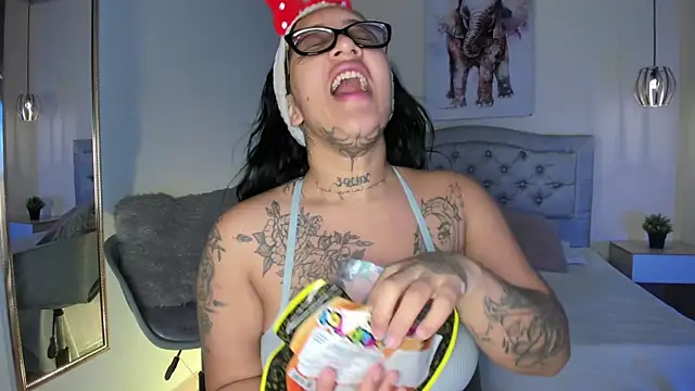 Snapshot of ayshel__ chatting on October 23, 2025, 4:22 am ayshel online show from October 23, 2025, 4:22 am