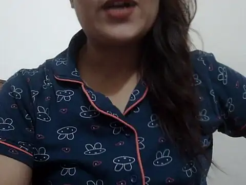 Snapshot of shekira99 chatting on September 30, 2025, 1:28 pm shekira99 online show from September 30, 2025, 1:28 pm