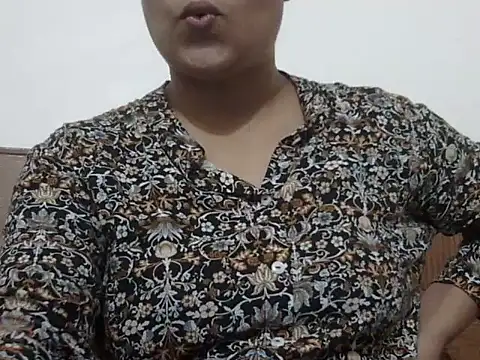 shekira99 online show from November 5, 2025, 3:15 pm