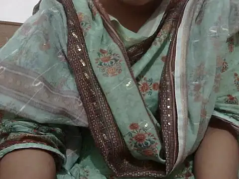 Snapshot of shekira99 chatting on September 28, 2025, 1:07 pm shekira99 online show from September 28, 2025, 1:07 pm