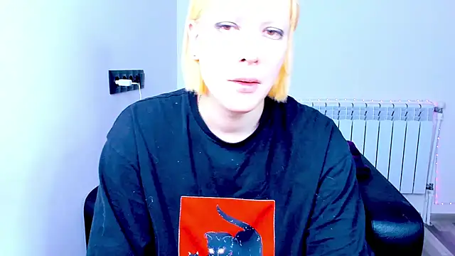 Snapshot of dollmore chatting on October 17, 2025, 2:37 am dollmore online show from October 17, 2025, 2:37 am