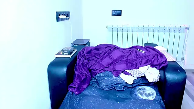 Snapshot of dollmore chatting on October 27, 2025, 3:29 am dollmore online show from October 27, 2025, 3:29 am