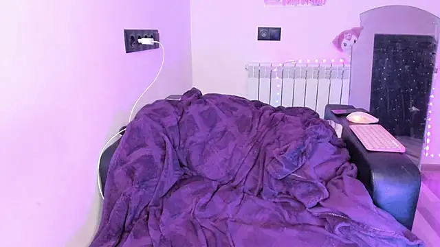 dollmore online show from March 25, 2026, 7:02 pm