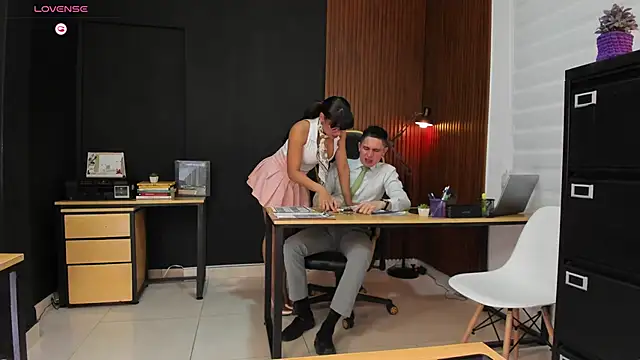 Snapshot of Office_Naughty_Girl chatting on December 3, 2024, 8:44 pm Office Naughty Girl online show from December 3, 2024, 8:44 pm