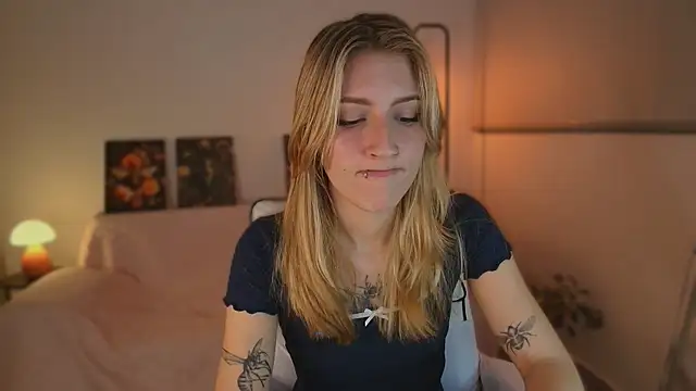 Snapshot of Dakotaa_ chatting on October 15, 2025, 4:44 am Dakotaa  online show from October 15, 2025, 4:44 am