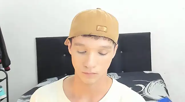 Snapshot of angelcortes chatting on January 16, 2025, 5:55 pm angelcortes online show from January 16, 2025, 5:55 pm