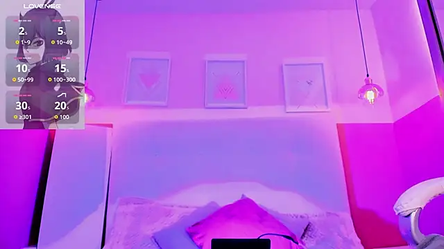 Snapshot of CoralineRicce_ chatting on October 10, 2025, 11:16 pm CoralineRicce  online show from October 10, 2025, 11:16 pm