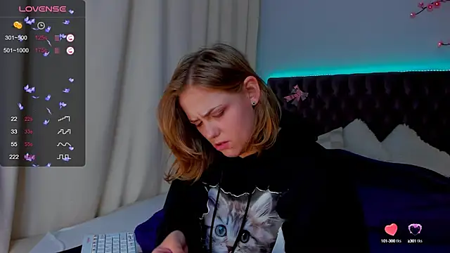 Snapshot of DellaRowe chatting on September 30, 2025, 5:46 am DellaRowe online show from September 30, 2025, 5:46 am