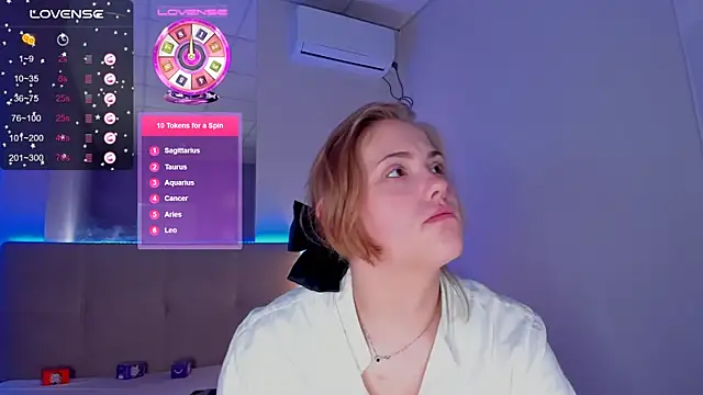 Snapshot of DellaRowe chatting on October 19, 2025, 5:43 am DellaRowe online show from October 19, 2025, 5:43 am